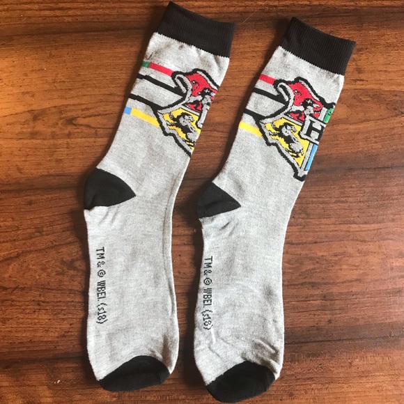 Warner Bros. Accessories - Hogwarts Crest Harry Potter Grey Socks Warner Bros. Accessories - Hogwarts Crest Harry Potter Grey Socks
